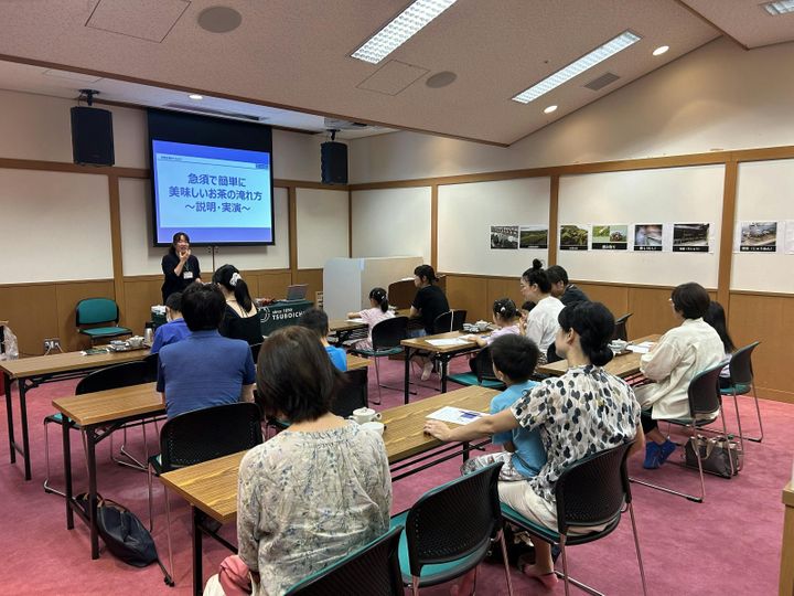 こどもと楽しむはじめてのお茶イベントの様子