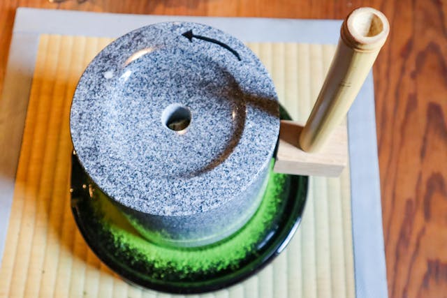 抹茶の点て方体験