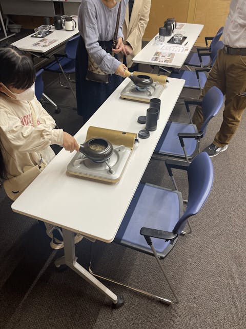 ワールド茶会茶葉焙煎体験